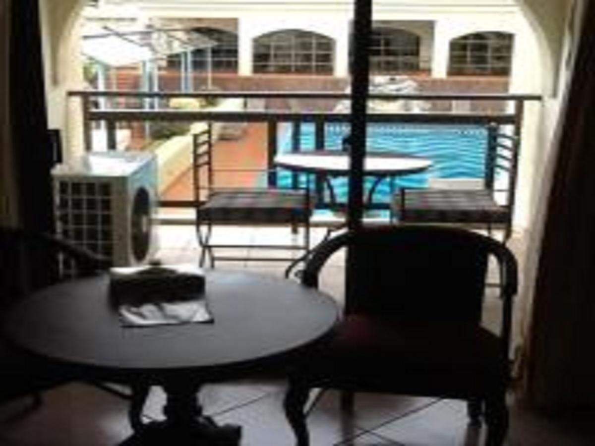 M Plaza Hotel Accra Buitenkant foto